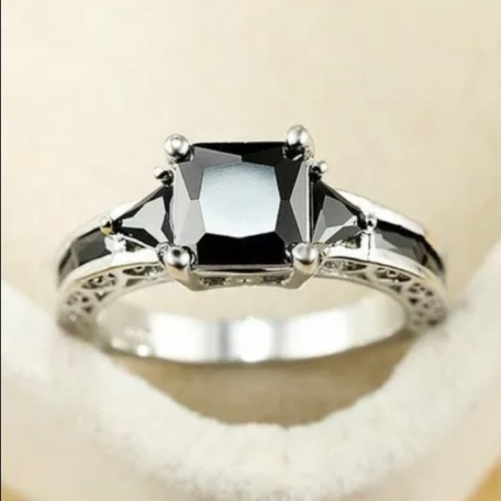 NEW Black Sapphire Square Cut Size 7